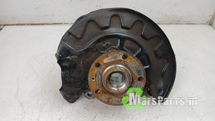 Fusee rechts-voor van een Volkswagen Golf, Auto-onderdelen, Gebruikt, -, Volkswagen, -