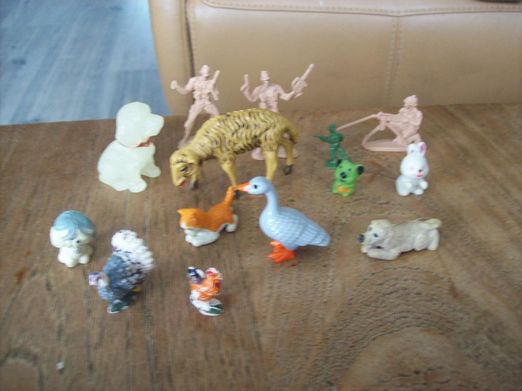 versch figuurtjes tesamen 0,50, Ophalen, Zo goed als nieuw