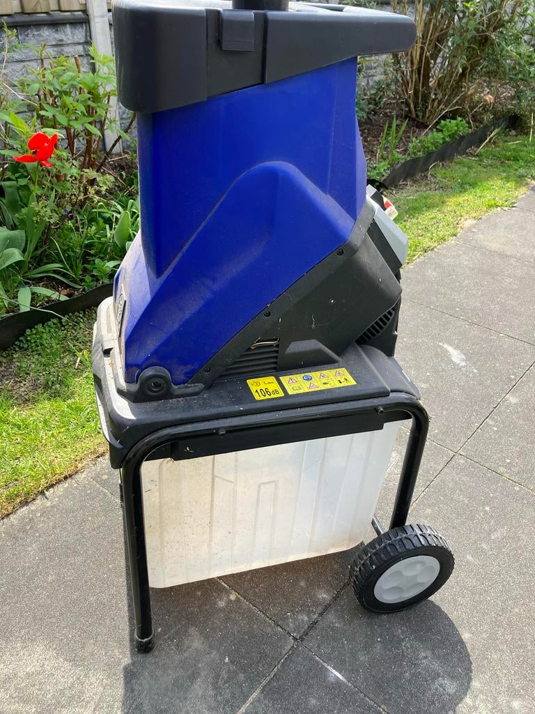 LUX hakselaar voor tuin en snoeiafval, Ophalen, Gebruikt, Elektrisch, Met opvangbak