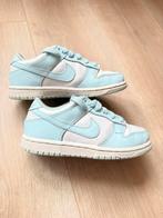 Nike dunk low, Schoentjes, Jongetje of Meisje, Ophalen of Verzenden, Zo goed als nieuw