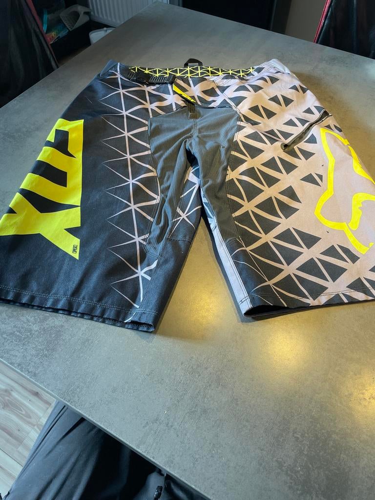 Fox korte broek met patroon fiets/motor cross, Kleding | Heren, Ophalen of Verzenden, Gedragen, Overige maten, Grijs