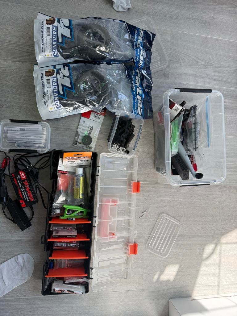 Traxxas onderdelen - Nieuw en gebruikt, Elektro, Ophalen of Verzenden, Zo goed als nieuw, Onderdeel