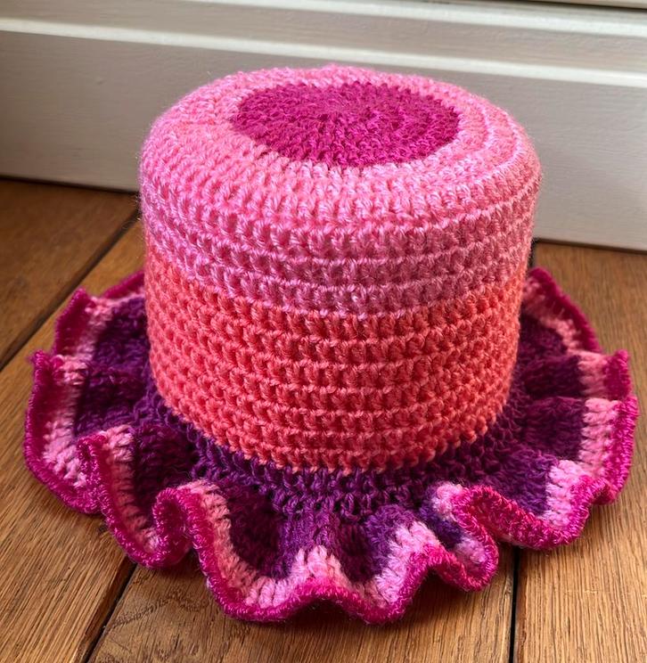 Hoedenplankhoedje toiletrolhoedje retro roze paars, Huis en Inrichting, Badkamer | Badtextiel en Accessoires, Nieuw, Ophalen of Verzenden