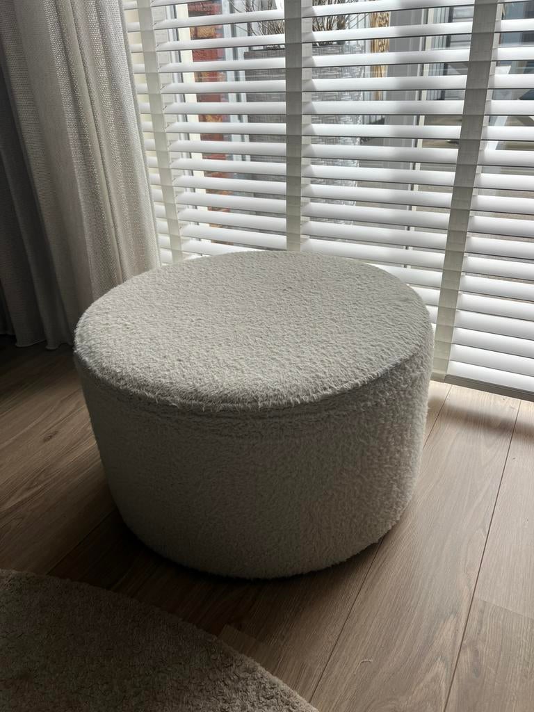 Witte teddy poef, Ophalen, Rond, Zo goed als nieuw, Stof
