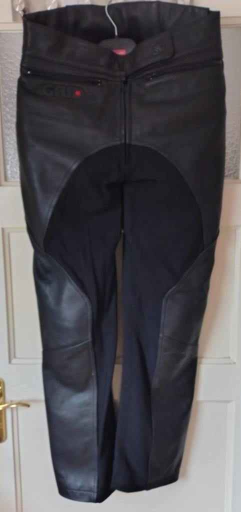Leren dames motorbroek merk GRID maat 44, Motoren, Kleding | Motorkleding, Broek | leer, Dames, Tweedehands, Ophalen of Verzenden