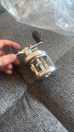 shimano reel calcutta te 200dc, Ophalen of Verzenden, Zo goed als nieuw, Molen