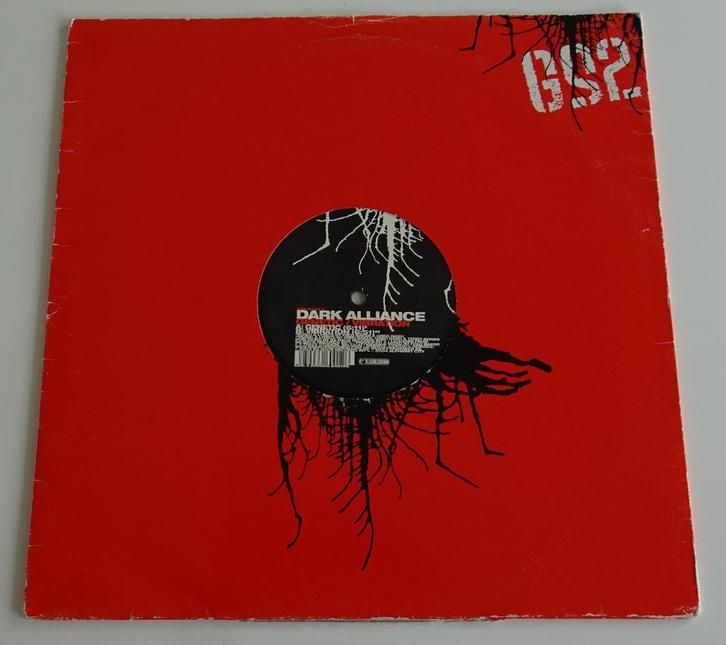 Dark Alliance - Genetic / Vibration 12'' Techno Vinyl 2004, Cd's en Dvd's, Vinyl | Dance en House, Zo goed als nieuw, Overige genres