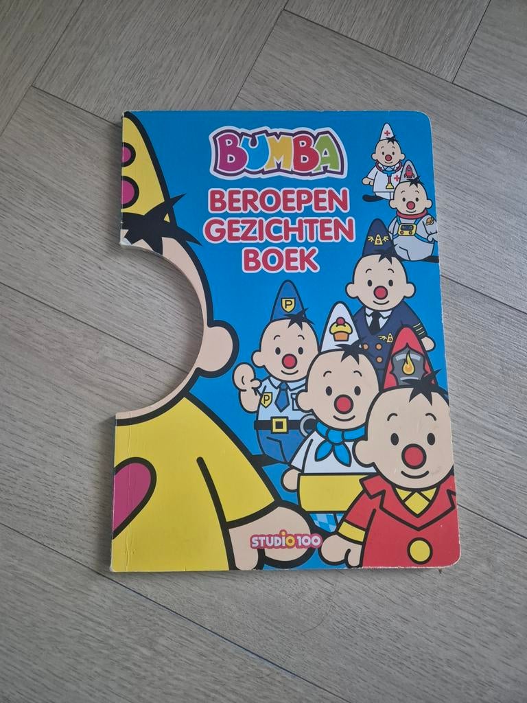 Bumba Beroepen Gezichten Boek - Studio 100, Boeken, Kinderboeken | Jeugd | onder 10 jaar, Gelezen, Non-fictie, Ophalen of Verzenden