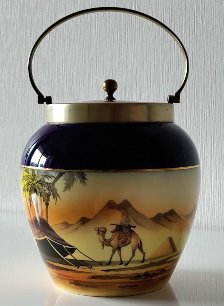 ANTIQUE EUROPEAN BEDOUIN Themed Biscuit Barrel, Ophalen of Verzenden