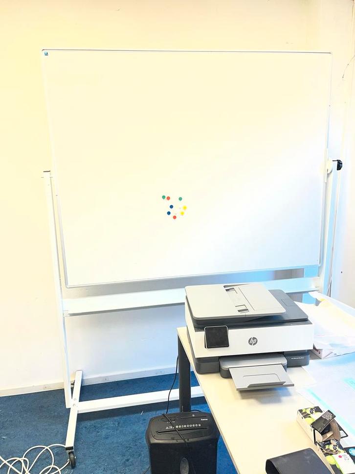 Groot verrijdbaar dubbelzijdig white bord Smit Visual, Diversen, Schoolborden, Gebruikt, Whiteboard, Mobiel, Ophalen