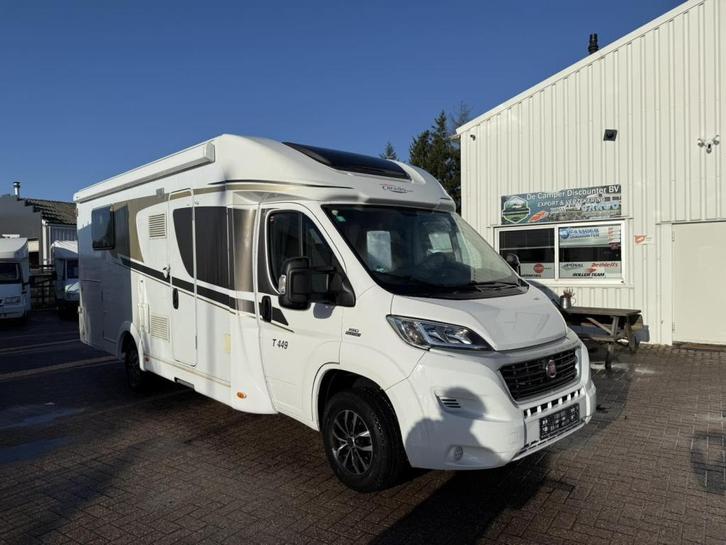 Carado T449 ? 2015 | Queensbed | Automaat | Hefbed, Caravans en Kamperen, Campers, Bedrijf, tot en met 4, Half-integraal, Carado