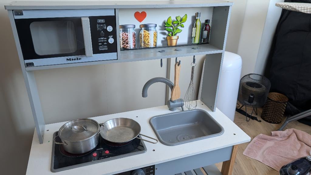 Theo Klein Miele speelkeuken, Ophalen, Zo goed als nieuw, Hout, Speelkeuken