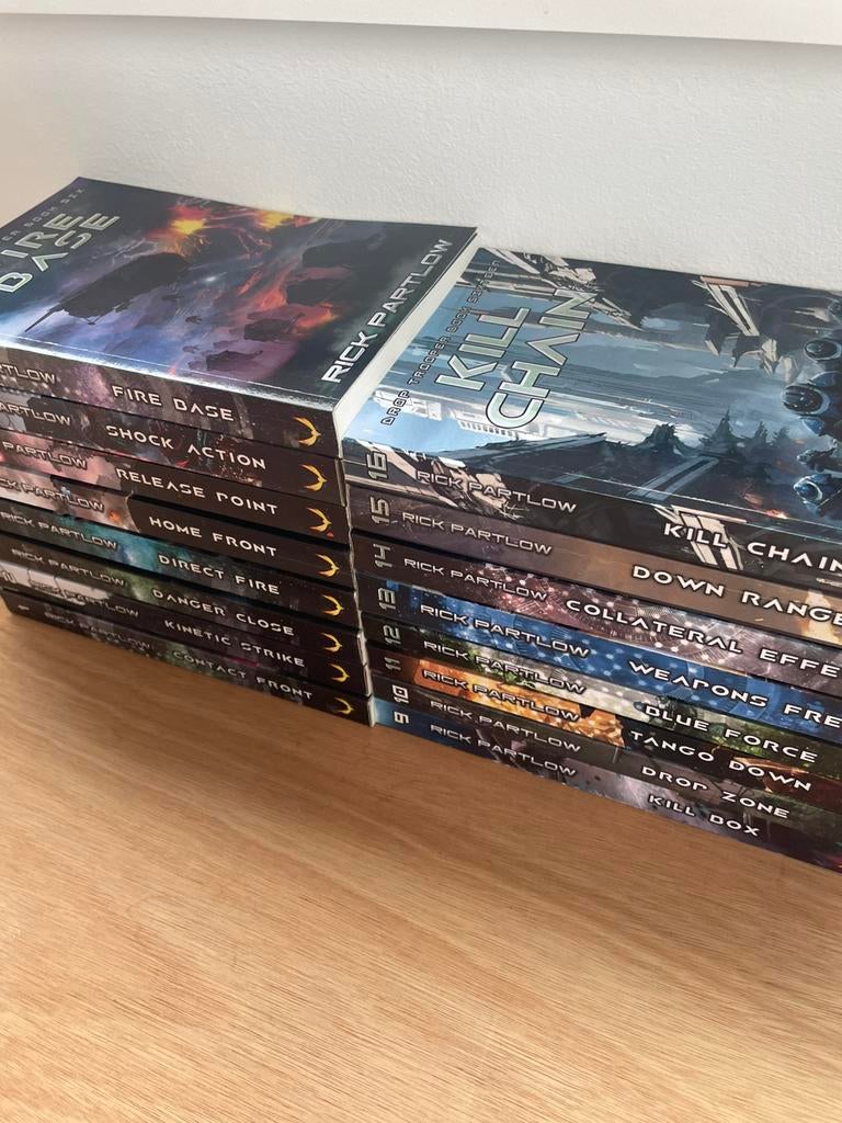 Volledige boekenserie Droptroopers van Rick Partlow, Ophalen of Verzenden, Zo goed als nieuw