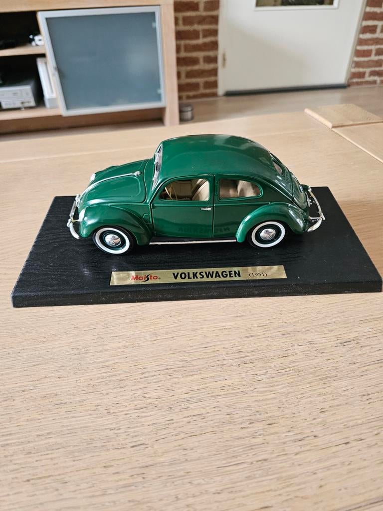 TE KOOP MOOIE MAISTO VOLKSWAGEN KAFER SCHAAL1:18, Hobby en Vrije tijd, Modelauto's | 1:18, Ophalen of Verzenden, Zo goed als nieuw