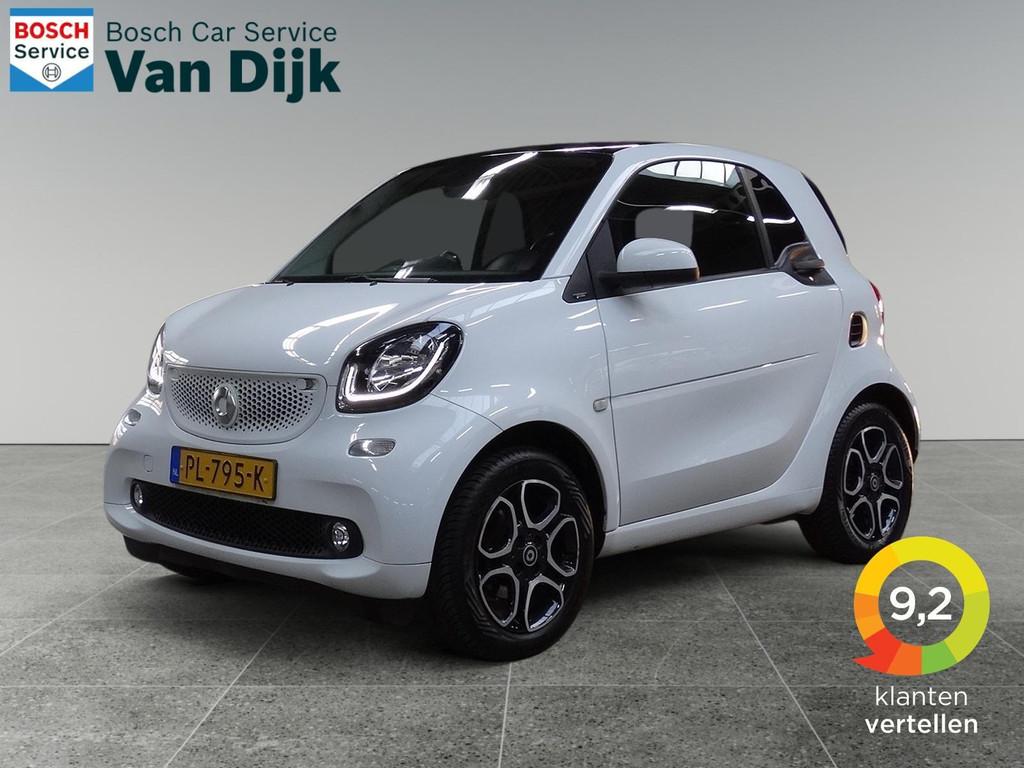 Smart fortwo 1.0 Prime automaat / Panorama / Leder / Carplay, Auto's, Automaat, Achterwielaandrijving, Gebruikt, Euro 6
