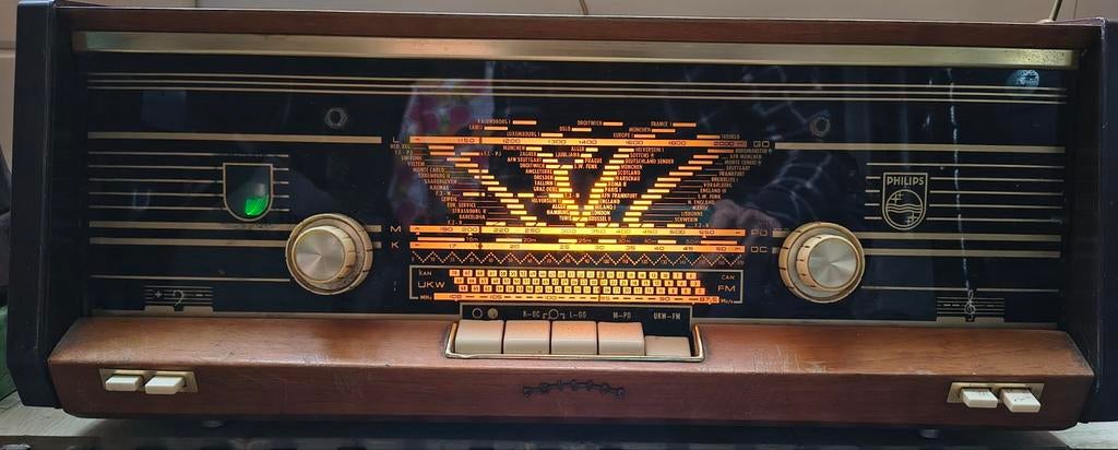Philips vintage buizenradio ca. 1962, Ophalen