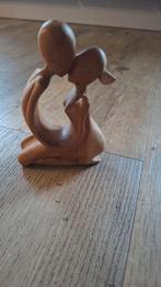 Houten beeldje van een kussend stel, Ophalen of Verzenden