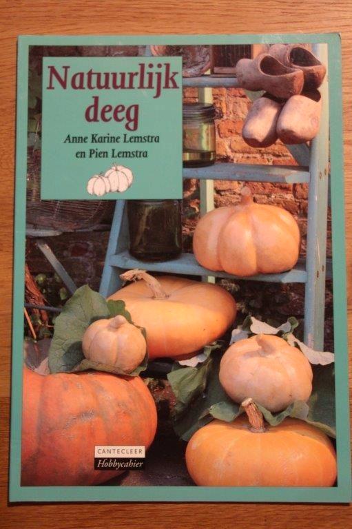 Hobbyboek 'Natuurlijk Deeg', Boeken, Hobby en Vrije tijd, Nieuw, Scrapbooking en Knutselen, Ophalen of Verzenden