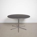 1x Fritz Hansen A825 Eettafel Grijs, Huis en Inrichting, Tafels | Eettafels, Niet ingevuld, 50 tot 100 cm, 100 tot 150 cm, Zo goed als nieuw