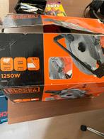 Black+Decker cirkelzaag bedraad met afstandhouder, Gebruikt, Cirkelzaag, Ophalen of Verzenden, 30 tot 70 mm