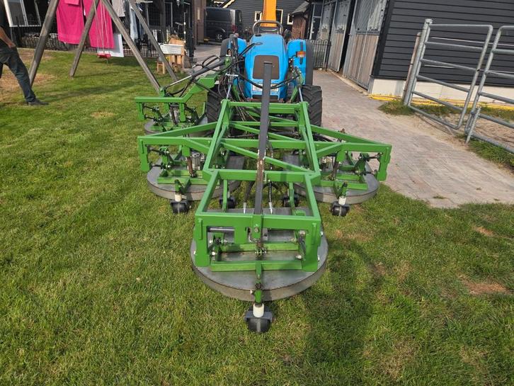 Frontmaaier / gazonmaaier voor op een trekker, Tuin en Terras, Grasmaaiers, Gebruikt, 50 cm of meer, Cirkelmaaier, Ophalen