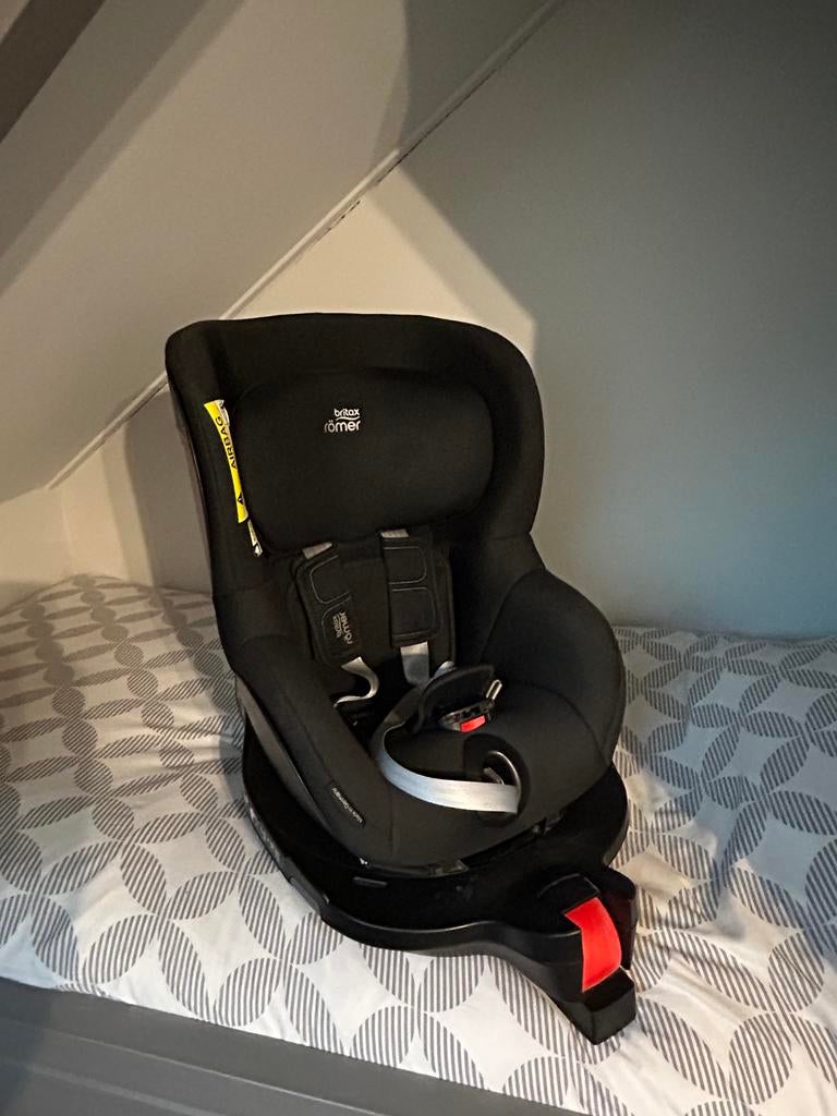Britax Römer Dualfix I-Size 360, Kinderen en Baby's, Autostoeltjes, Romer, Verstelbare rugleuning, 9 t/m 18 kg, Ophalen of Verzenden