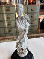 Porseleinen Guanyin beeld – Blanc de Chine stijl., Ophalen of Verzenden