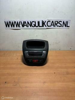 Radio origineel toyota aygo Toyota Aygo I ('05-'14), Gebruikt, Toyota, Ophalen of Verzenden, Toyota