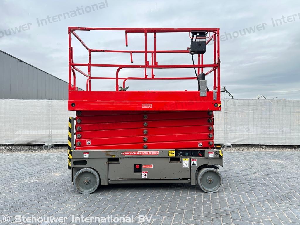 Haulotte Compact 14 hoogwerker schaarhoogwerker (bj 2014), Zakelijke goederen, Machines en Bouw | Liften, Steigers en Ladders