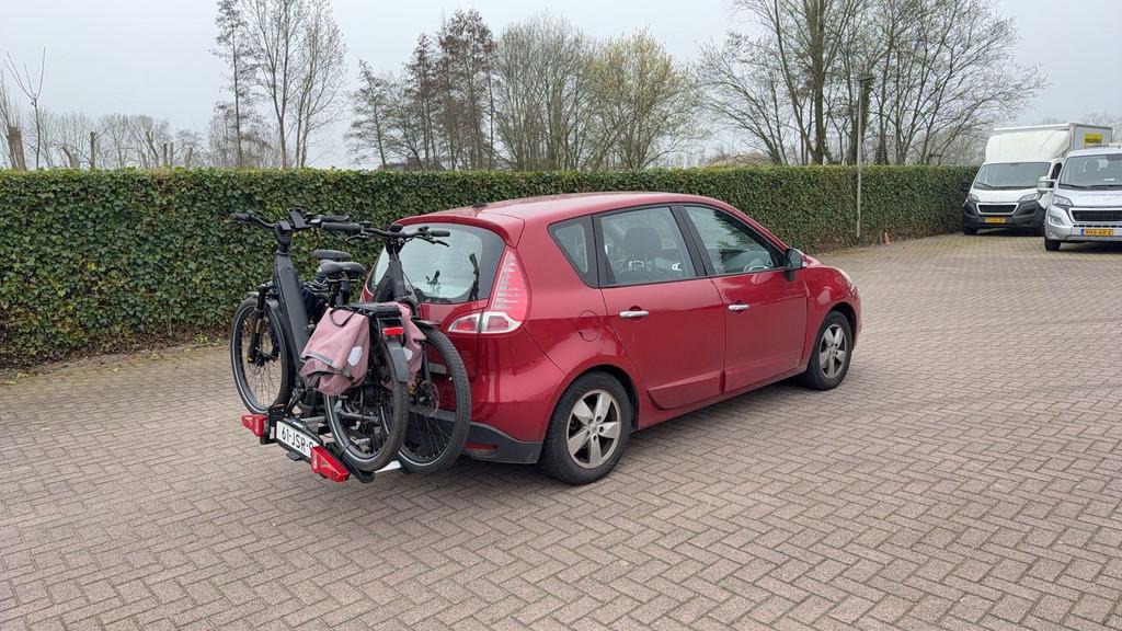 Renault Scénic 1.4 TCE 131pk Clima Cruise Navi Trekhaak 130, Auto's, Voorwielaandrijving, Stof, Gebruikt, 1295 kg
