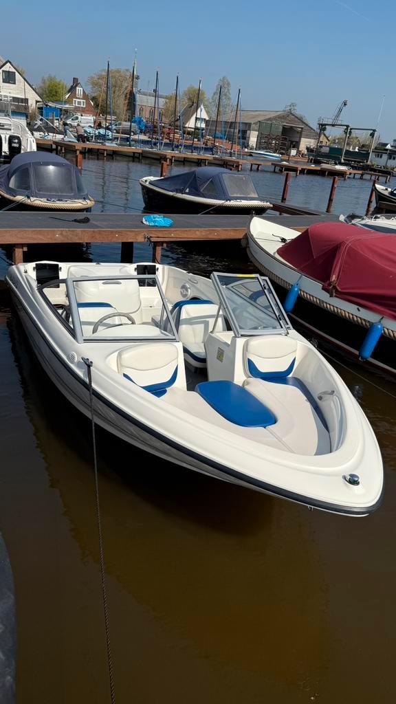 Bayliner 175, Watersport en Boten, Speedboten, Zo goed als nieuw, 3 tot 6 meter, Benzine, 120 tot 200 pk, Polyester, Binnenboordmotor