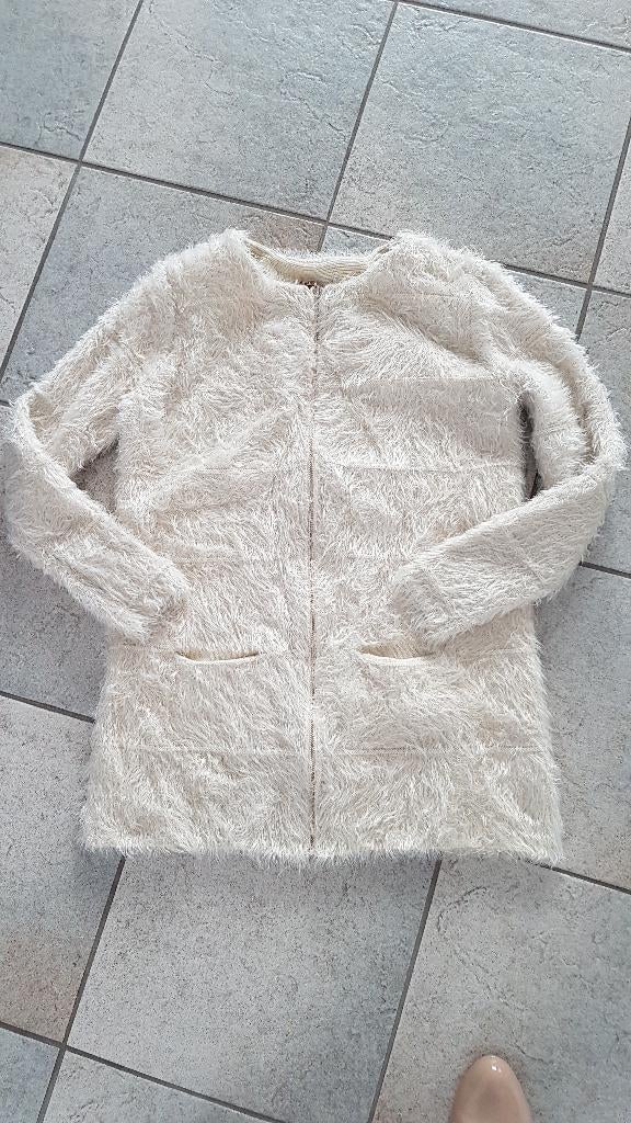 Wit/beige fluffy vest, May & Co, maat M, Maat 38/40 (M), Wit, Nieuw, Ophalen of Verzenden