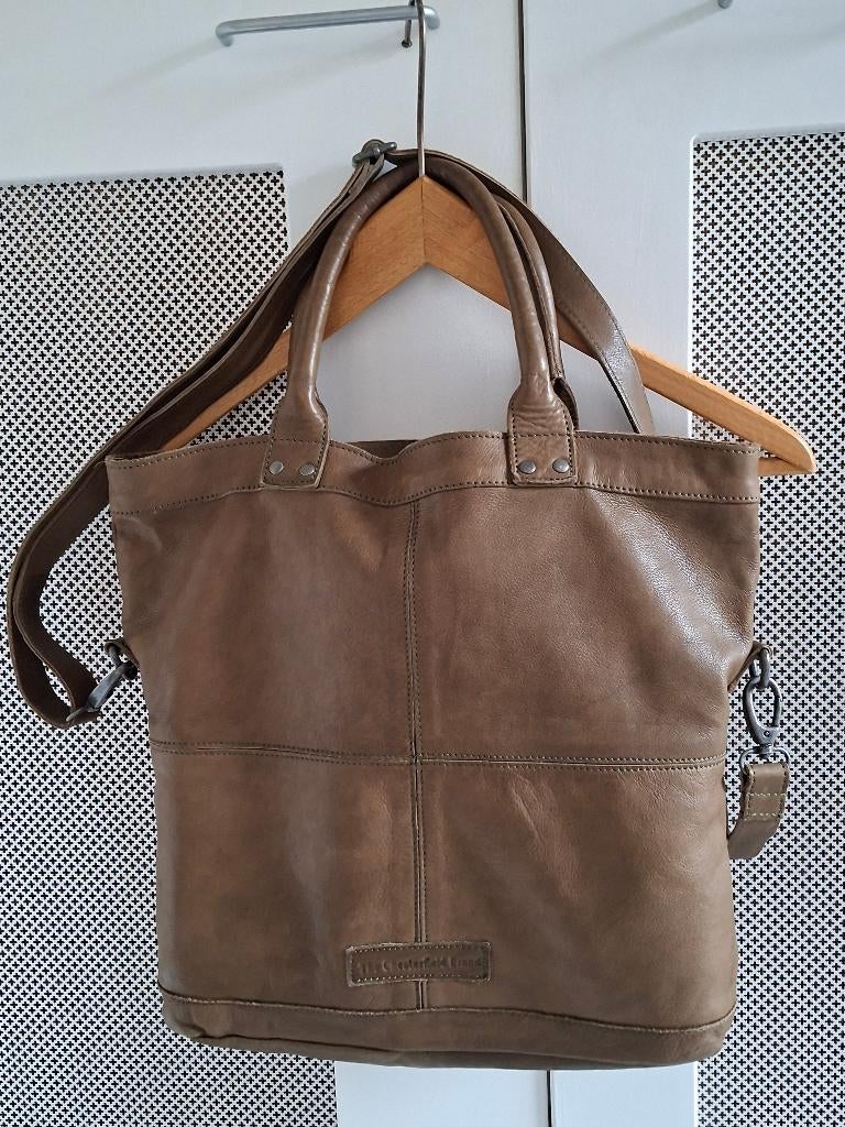 leren (merk)tassen - in goede staat / amper gebruikt, Sieraden, Tassen en Uiterlijk, Tassen | Damestassen, Ophalen, Zo goed als nieuw