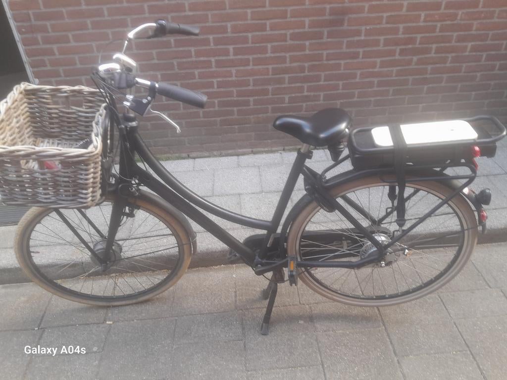 Elektrische fiets Batavus met mand, Fietsen en Brommers, Ophalen, Gebruikt, Batavus