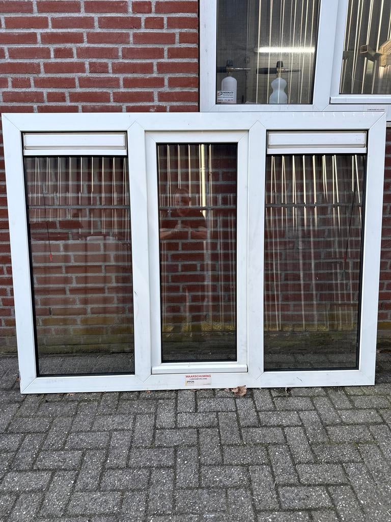 Kunststof kozijn 190x140 met dubbelglas, Ophalen, Gevelraam of Ruit, Gebruikt, 120 tot 160 cm