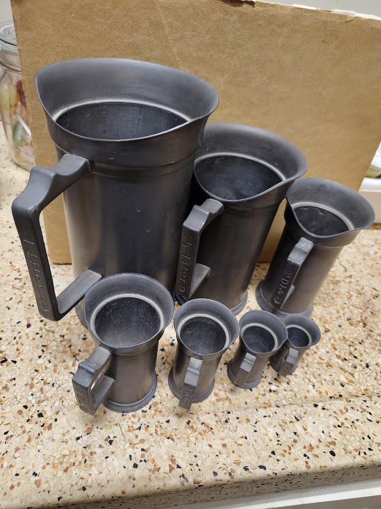 7 antieke tinnen maatbekers, Antiek en Kunst, Ophalen of Verzenden