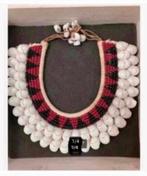 Mooie Papoea schelpenketting, wanddeco/ dragend, Antiek en Kunst, Ophalen of Verzenden