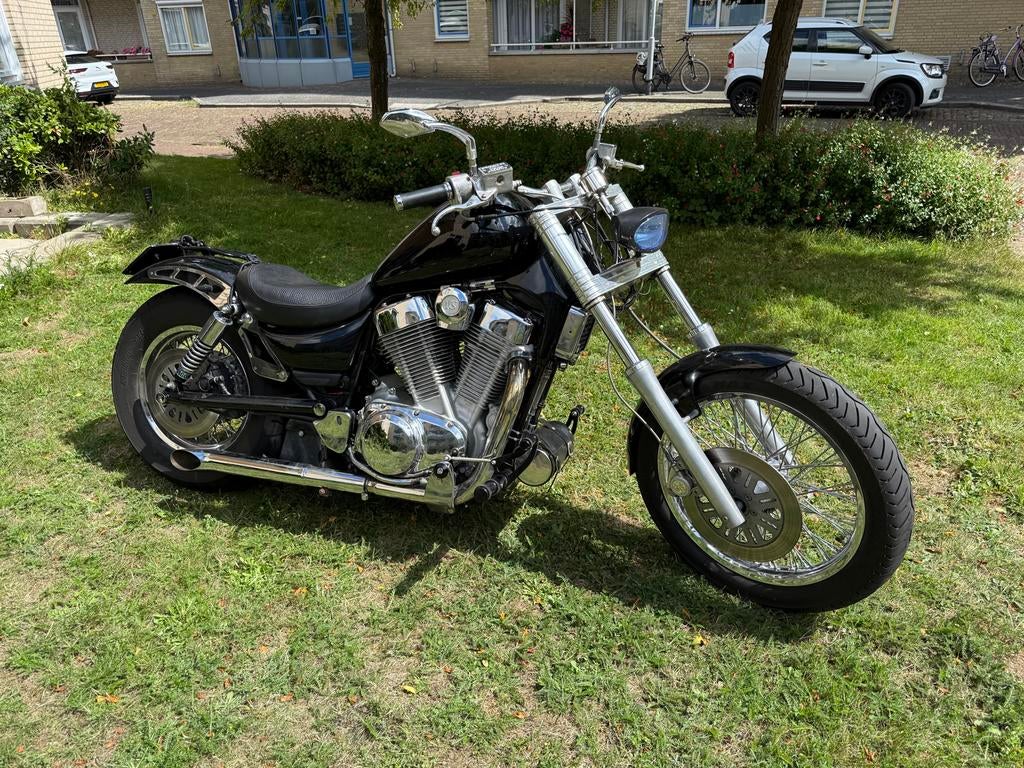 Suzuki Intruder VS1400, Cardan-aandrijving, 2 cilinders, Gebruikt, 1400 cc