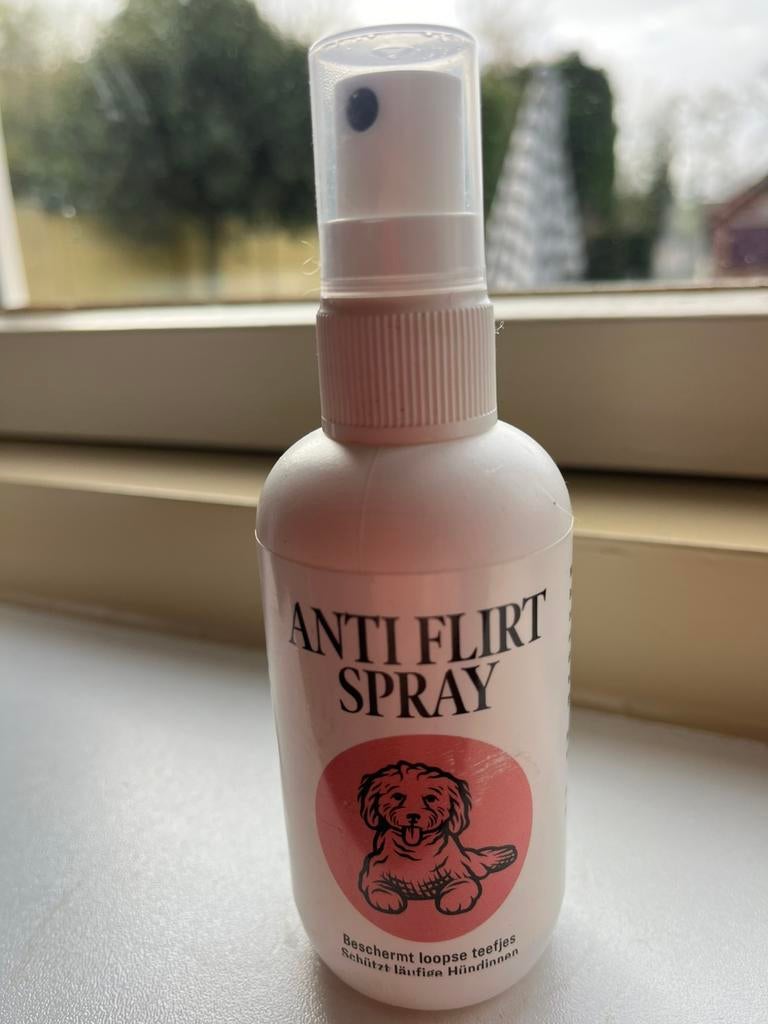 Honden spray beschermt loopse teefjes, Dieren en Toebehoren, Hondenkleding, Ophalen