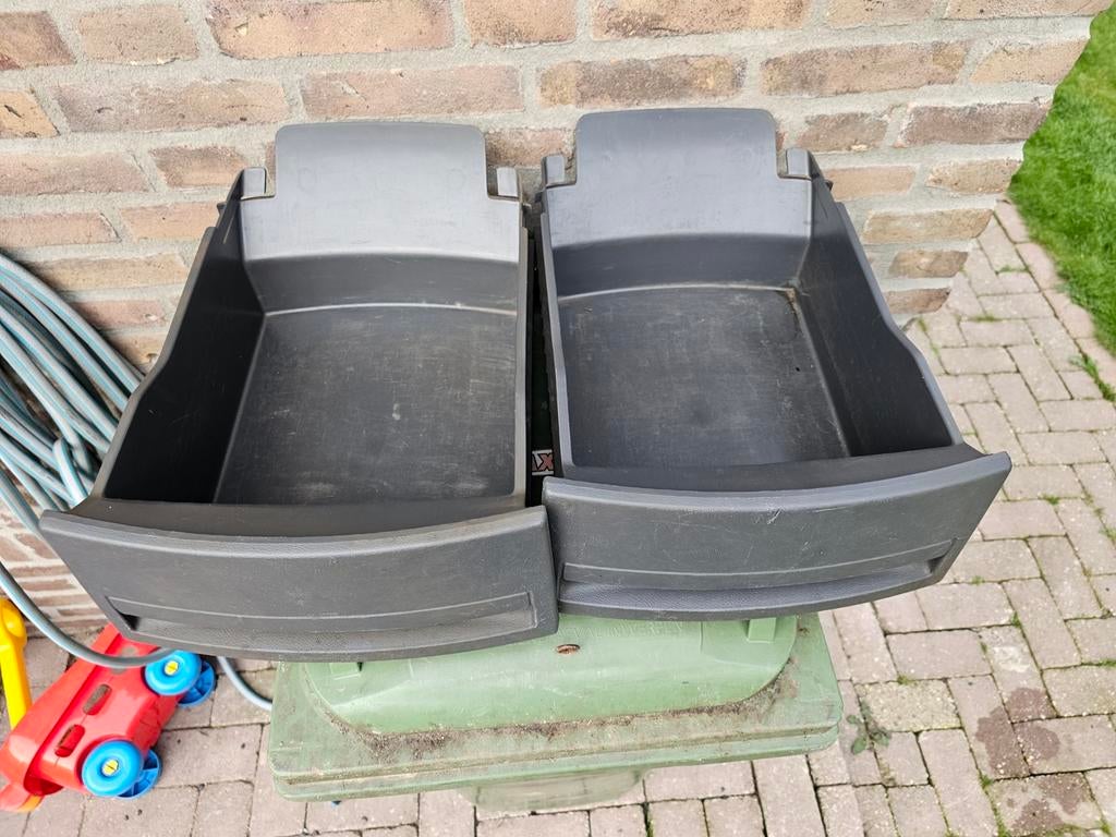 Opberg lades onder de stoelen vw transporter t5 t6, Ophalen of Verzenden, Gebruikt, Volkswagen
