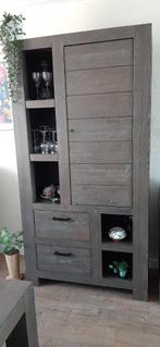 Henders en hazel kast, dressoir, salontafel en eettafel, Ophalen, Met deur(en), Eikenhout, Zo goed als nieuw