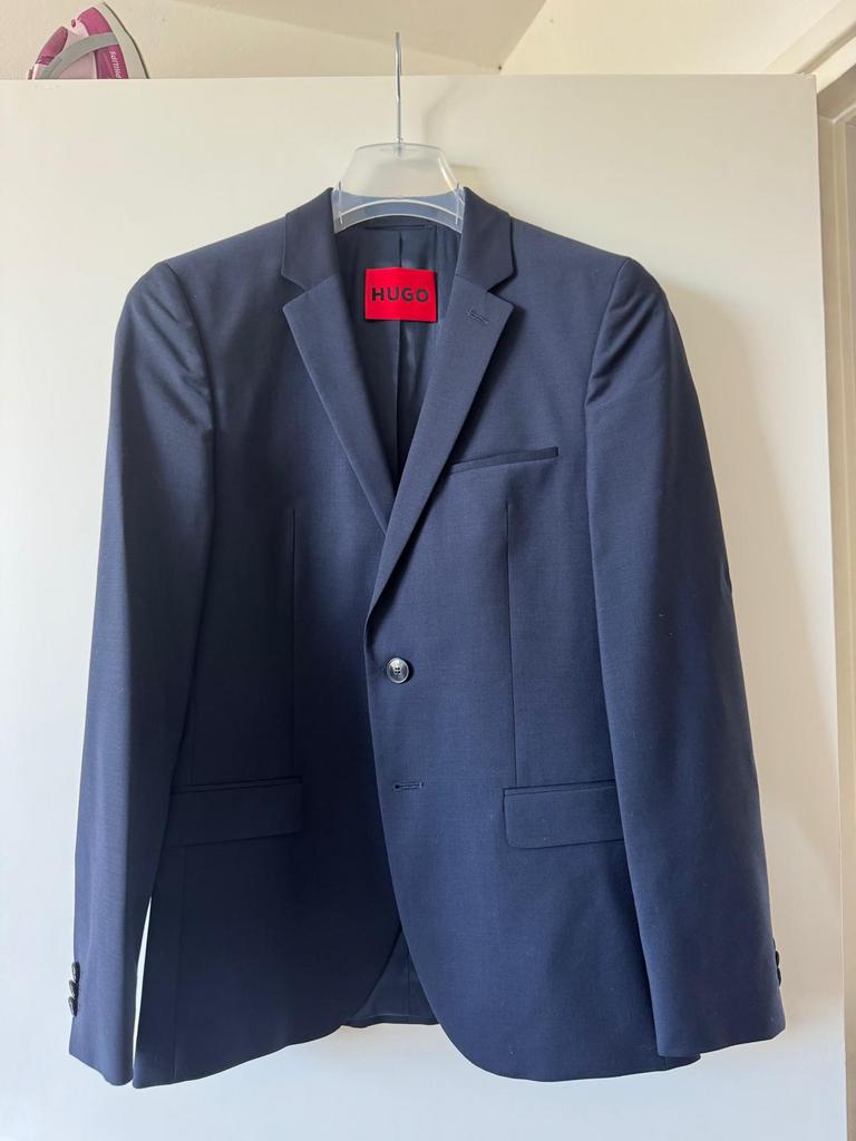 Hugo Boss Pak donkerblauw, Ophalen of Verzenden, Zo goed als nieuw, Maat 46 (S) of kleiner, Blauw