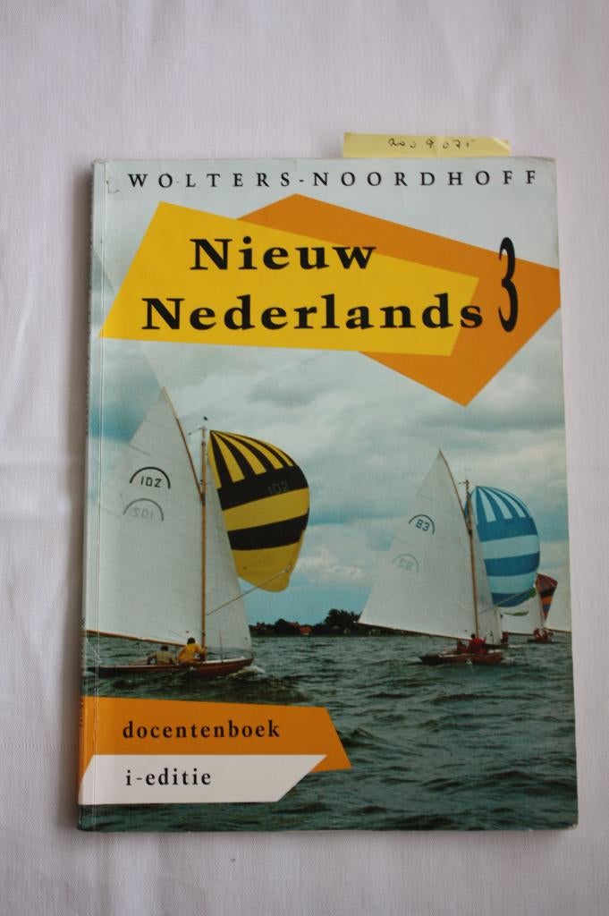 Nieuw Nederlands 3 i-editie ISBN: 9001268463 €.2,50, Boeken, Ophalen of Verzenden, Nieuw, VMBO, Nederlands