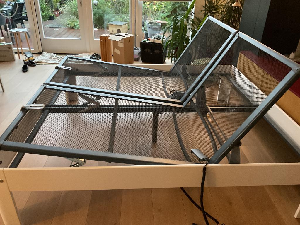 Auping 180x190x48cm mat wit elektrisch, Huis en Inrichting, Ophalen, Gebruikt, Tweepersoons, 180 cm