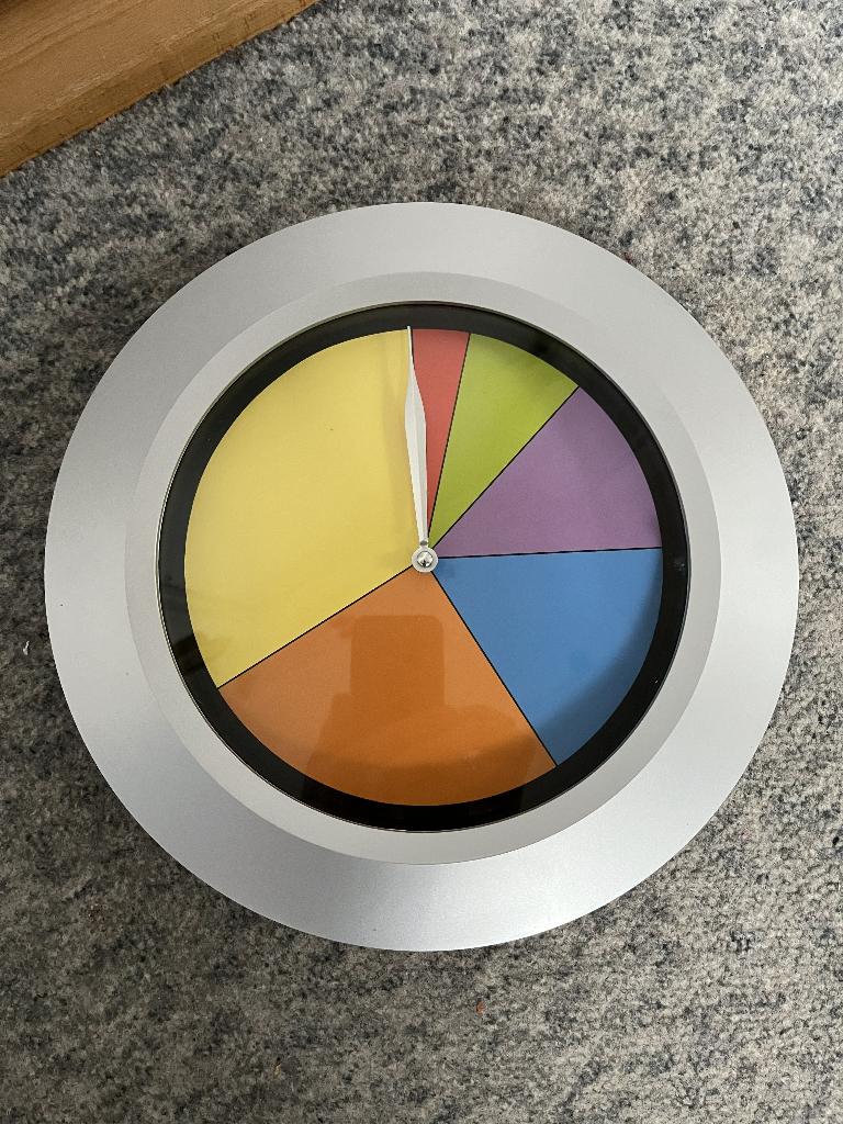 Kleurenklok, Ophalen of Verzenden, Nieuw