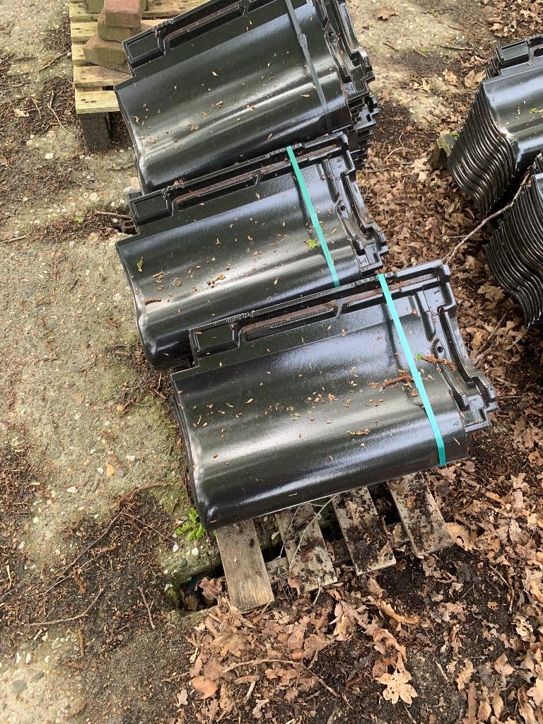 Mode OVH 11 dakpannen, Doe-het-zelf en Verbouw, Dakpannen en Dakbedekking, Ophalen, 10 tot 15 m², Steen of Klei, Zwart