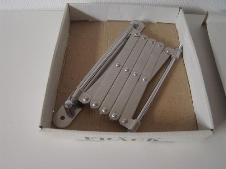 uittrekbare beugel  ~ make-up spiegel ~ FRÄCK  Ikea, Huis en Inrichting, Woonaccessoires | Spiegels, Nieuw, Minder dan 50 cm, Minder dan 100 cm