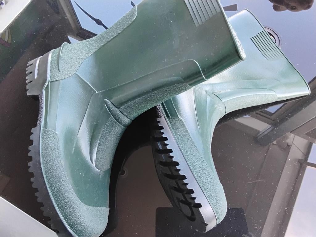 Laarzen, groen, Spirale,  NIEUW,  maat 9 / 43, Ophalen of Verzenden, Nieuw, Laarzen