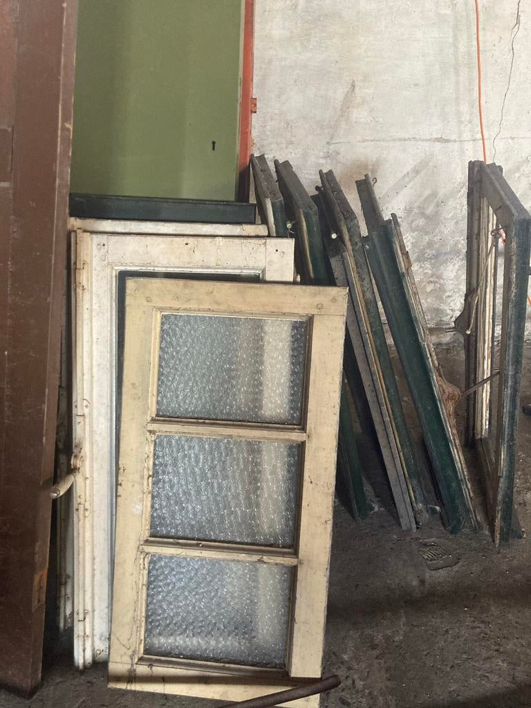 Oude ramen met glas, Ophalen, Gebruikt, Gevelraam of Ruit, 80 tot 120 cm