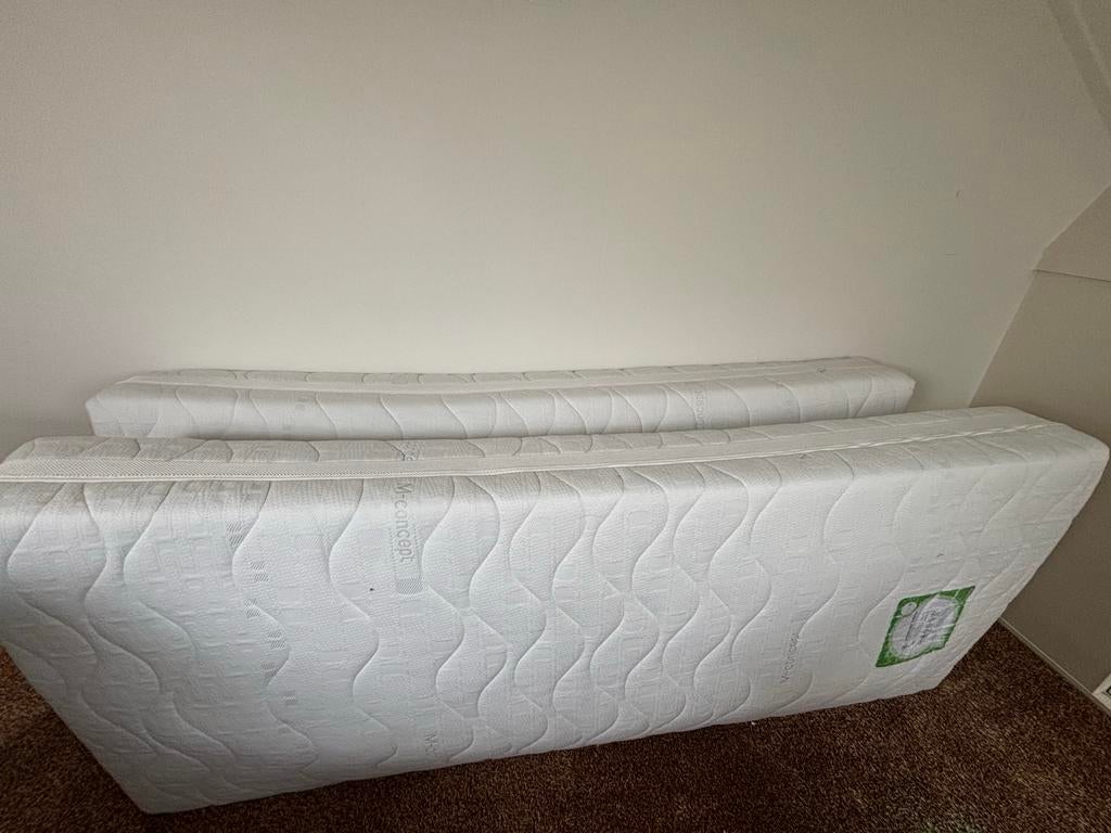 2 nieuwe matrassen 90x210, Huis en Inrichting, Slaapkamer | Matrassen en Bedbodems, 90 cm, Eenpersoons, 210 cm, Nieuw